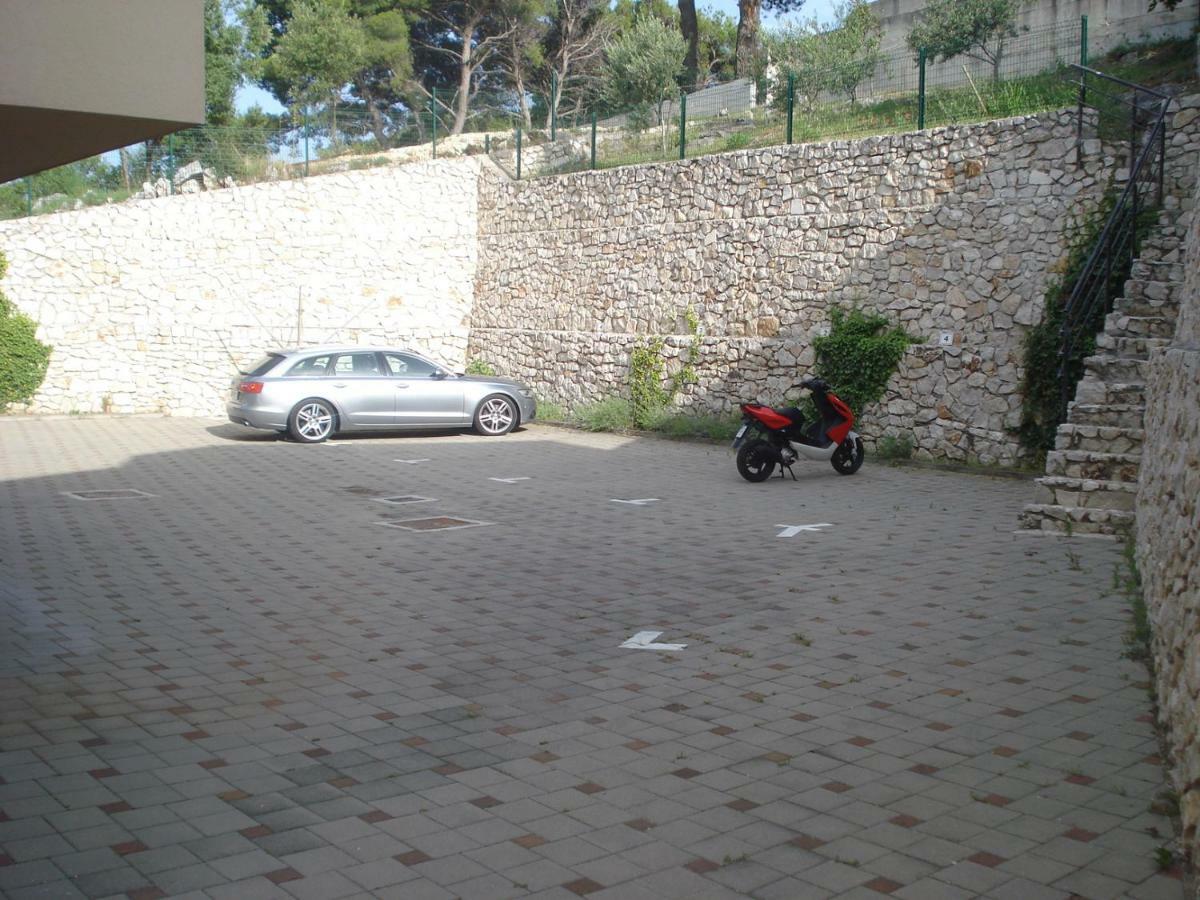 Appartement "Noni" Donji Okrug  Buitenkant foto