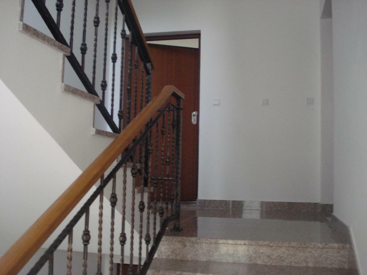 Appartement "Noni" Donji Okrug  Buitenkant foto